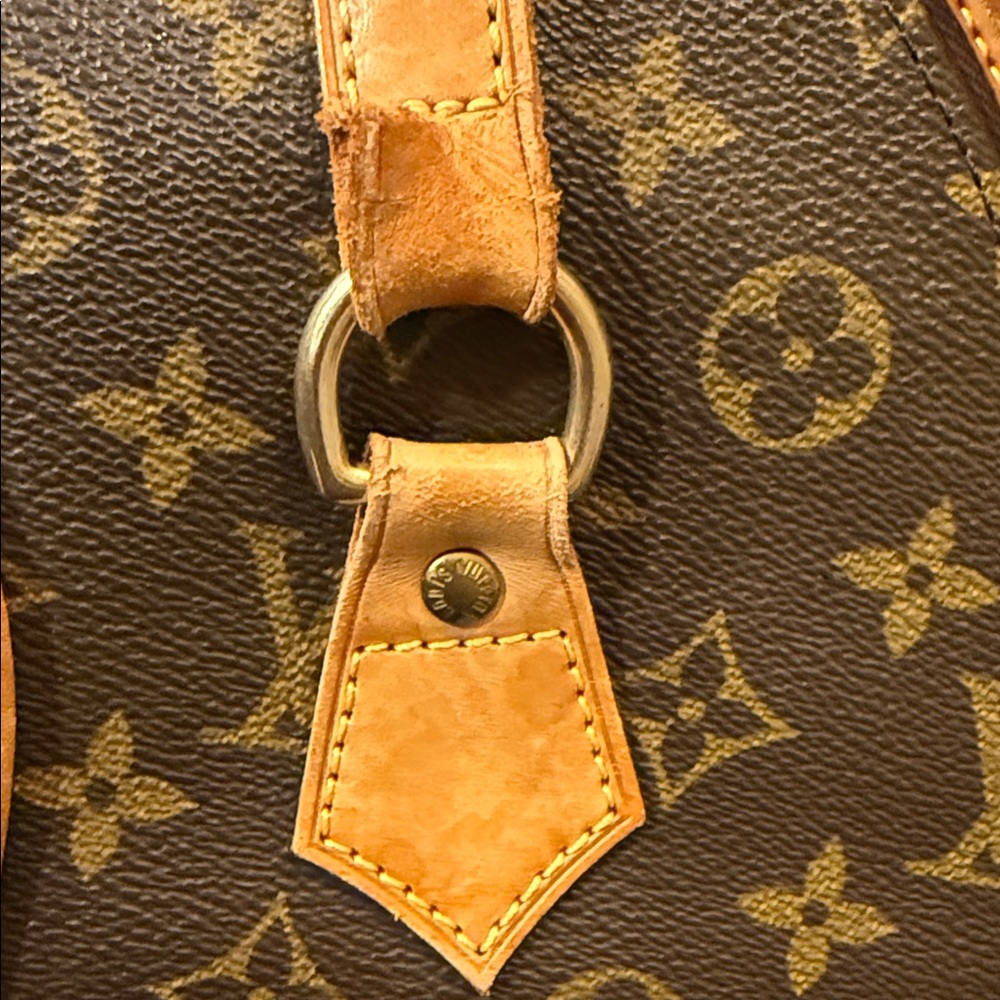 Louis Vuitton Arch-Shaped Monogram Brown Shoulder Bag - Picture 4 of 8